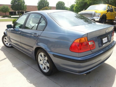 2001 BMW 325 i