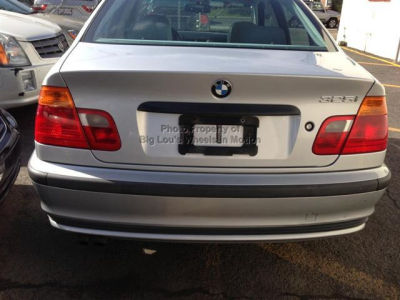 2001 BMW 325  i