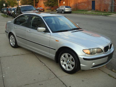 2002 BMW 325 xi