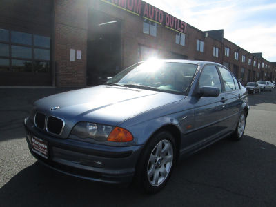 2001 BMW 325  i