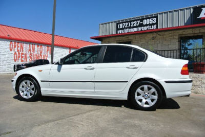 2003 BMW 325  i
