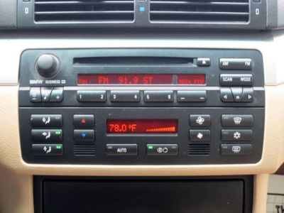 2003 BMW 325 i
