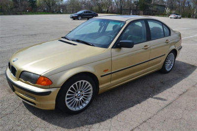 2001 BMW 325  i