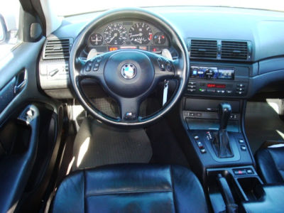 2001 BMW 325  i