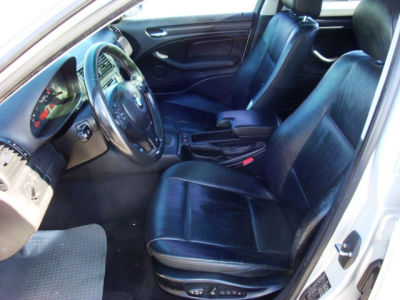 2001 BMW 325  i