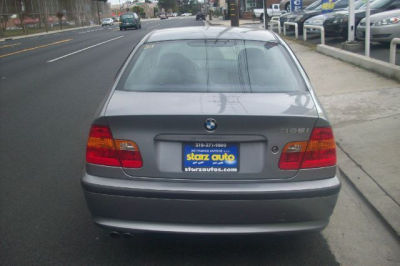 2003 BMW 325  i