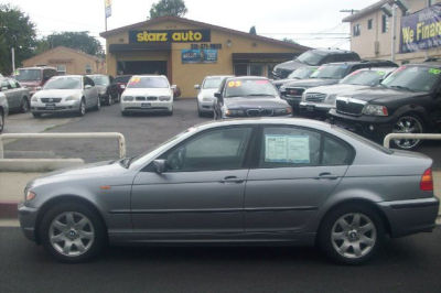 2003 BMW 325  i