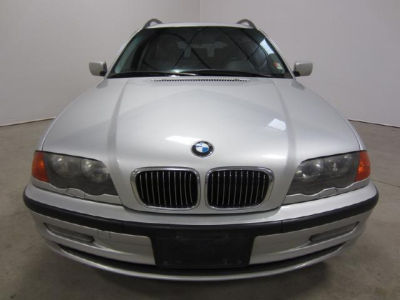 2001 BMW 325 i