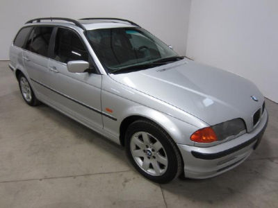 2001 BMW 325 i