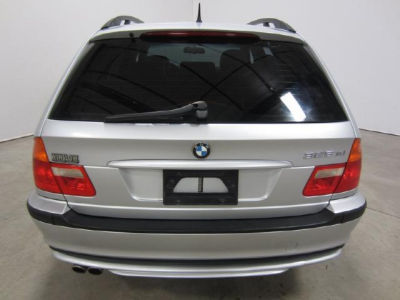 2001 BMW 325 i
