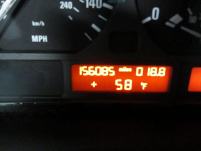 2001 BMW 325 i