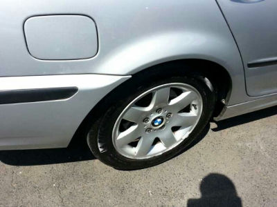 2004 BMW 325  i