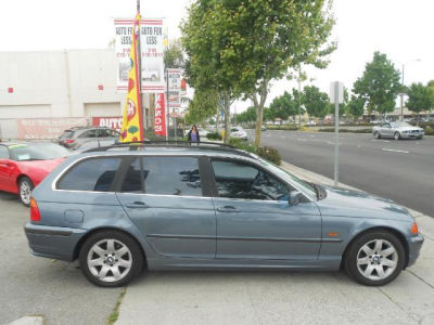 2001 BMW 325 i
