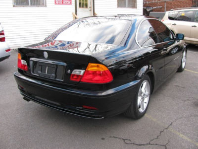 2001 BMW 325  Ci
