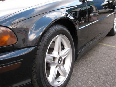 2001 BMW 325  Ci