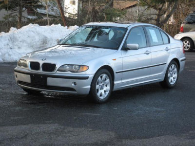 2005 BMW 325  i