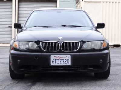2004 BMW 325  i