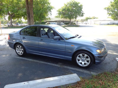 2002 BMW 325 i