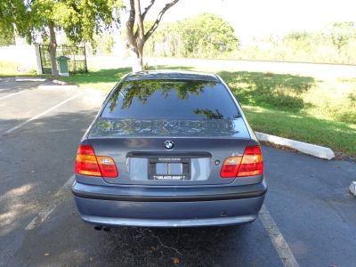 2002 BMW 325 i