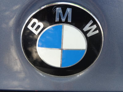 2002 BMW 325 i
