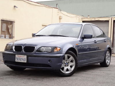 2005 BMW 325  i