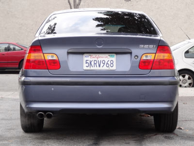 2005 BMW 325 i