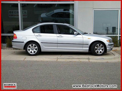 2003 BMW 325 i