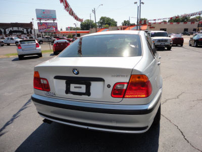 2001 BMW 325 i
