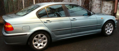 2002 BMW 325  i