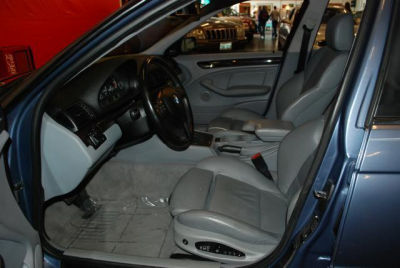 2001 BMW 325  i