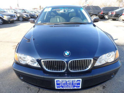 2003 BMW 325  xi