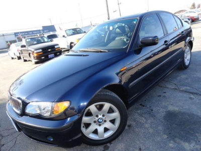 2003 BMW 325  xi