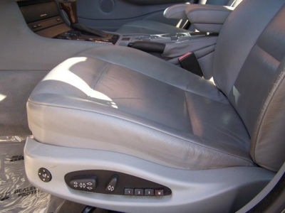2005 BMW 325  i