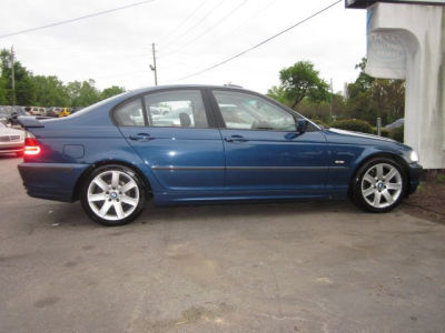 2001 BMW 325 i