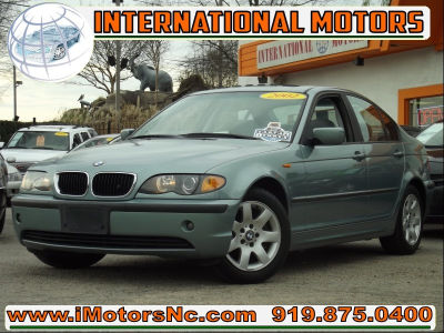 2002 BMW 325  i