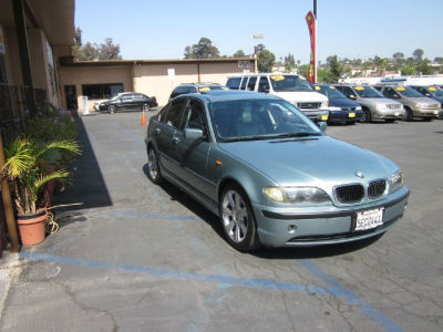 2003 BMW 325 i