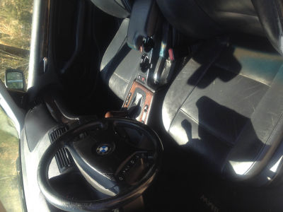 2003 BMW 325 i