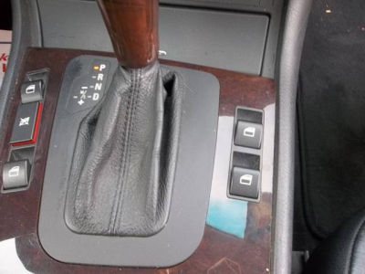 2003 BMW 325 iT