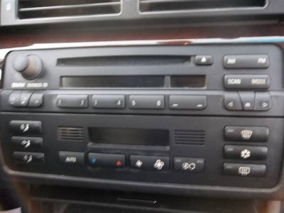 2003 BMW 325 iT