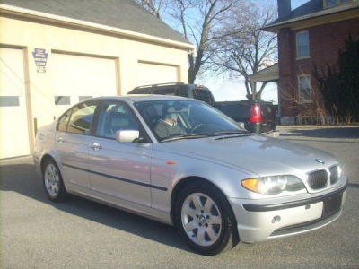 2003 BMW 325 i