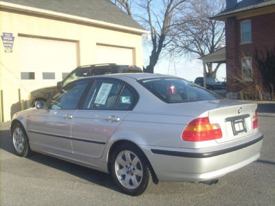 2003 BMW 325 i