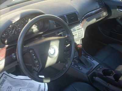 2003 BMW 325 i