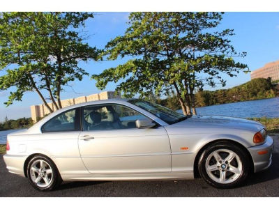 2003 BMW 325  Ci