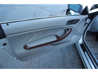 2003 BMW 325  Ci