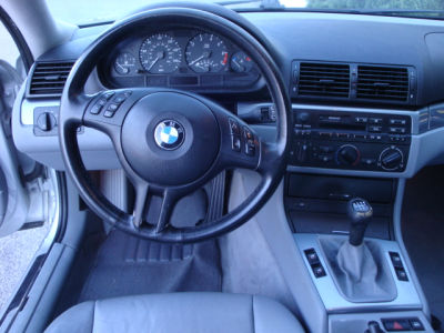 2001 BMW 325  Ci