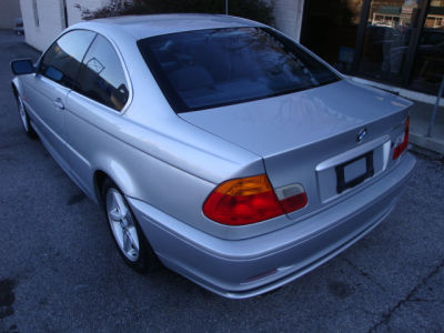 2001 BMW 325  Ci
