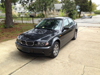 2003 BMW 325  xi