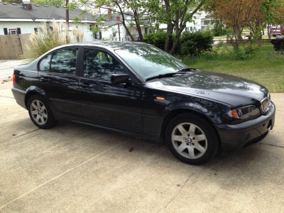 2003 BMW 325  xi