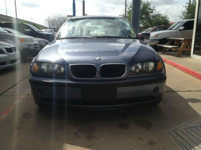 2002 BMW 325 i