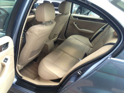 2002 BMW 325 i